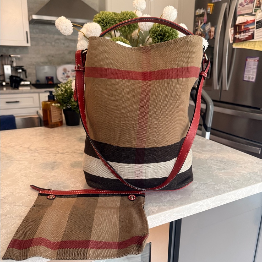Burberry Ashby Medium Canvas Check Hobo Bag. - Picture 2 of 13